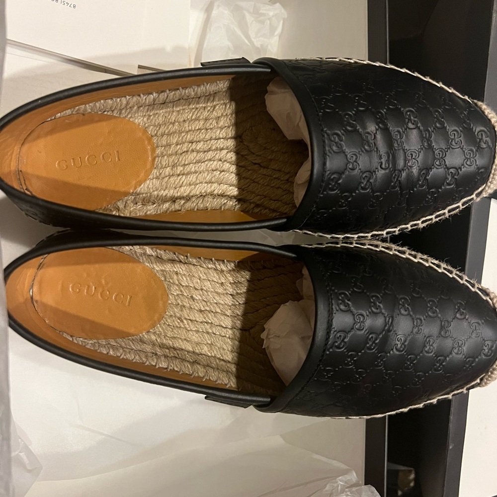 Authentic Gucci leather Espadrille size 35.5 like new